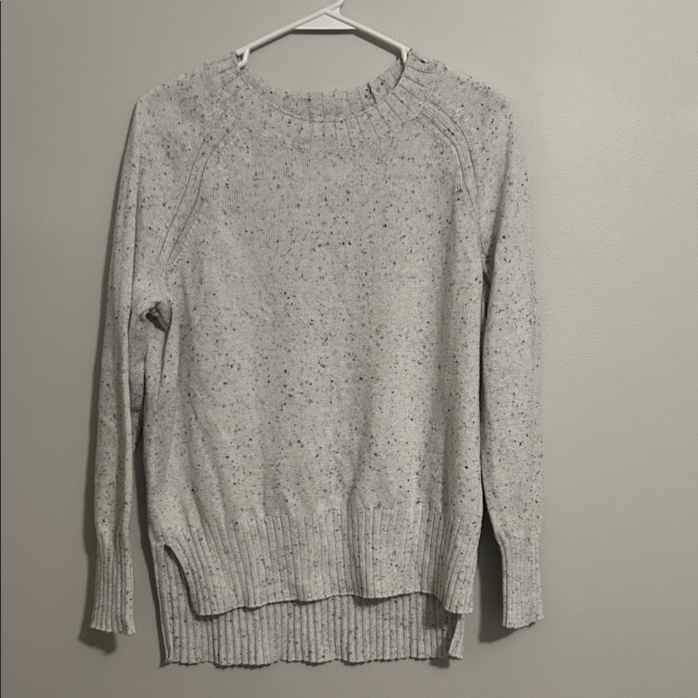 Old Navy Light Gray Speckled Women's Sweater